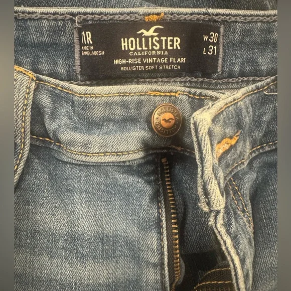 Hollister High Rise Vintage Flare Jeans - Picture 10 of 10